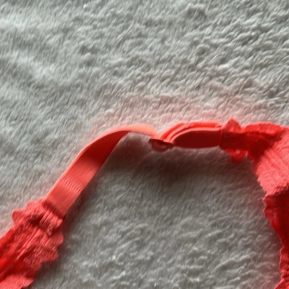 PINK Victorias Secret Bralette - Picture 2 of 7